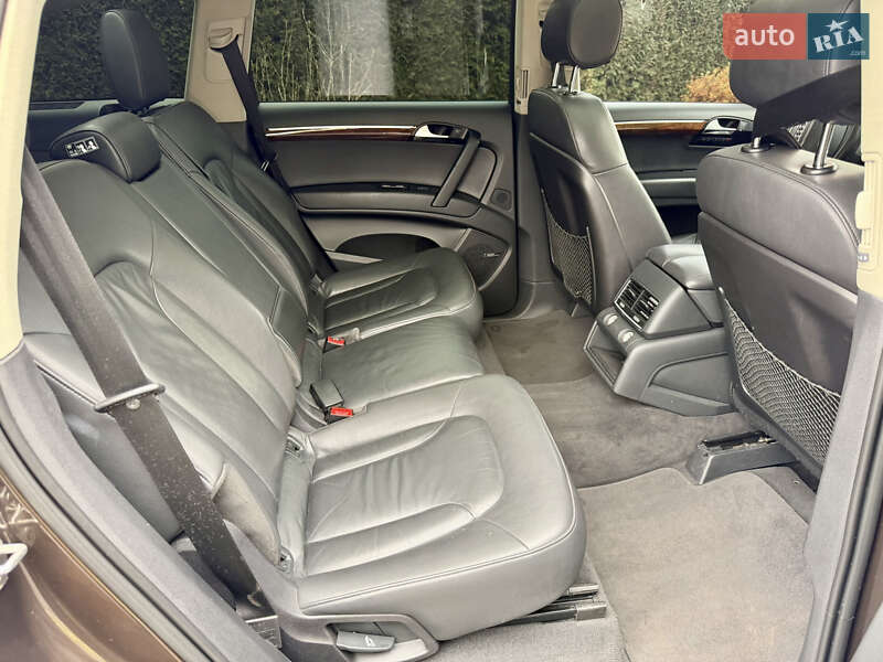 Позашляховик / Кросовер Audi Q7 2012 в Львові