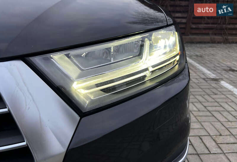 Позашляховик / Кросовер Audi Q7 2018 в Києві фото 18 Позашляховик / Кросовер Audi Q7 2018 в Києві