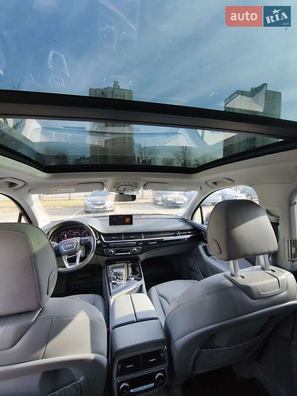 Внедорожник / Кроссовер Audi Q7 2018 в Днепре