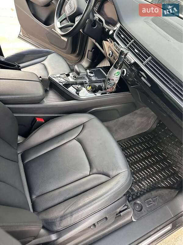 Внедорожник / Кроссовер Audi Q7 2018 в Виннице