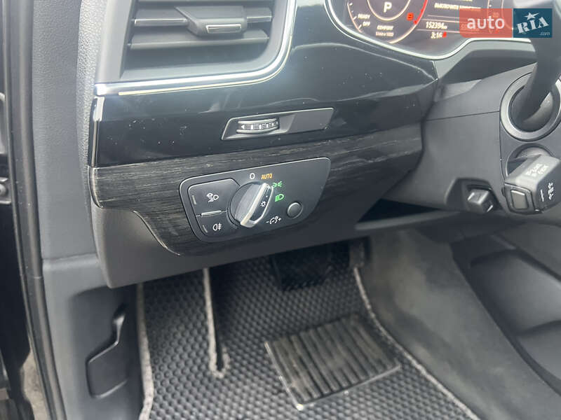 Внедорожник / Кроссовер Audi Q7 2016 в Киеве