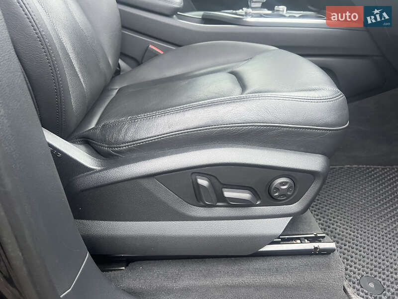 Внедорожник / Кроссовер Audi Q7 2016 в Киеве