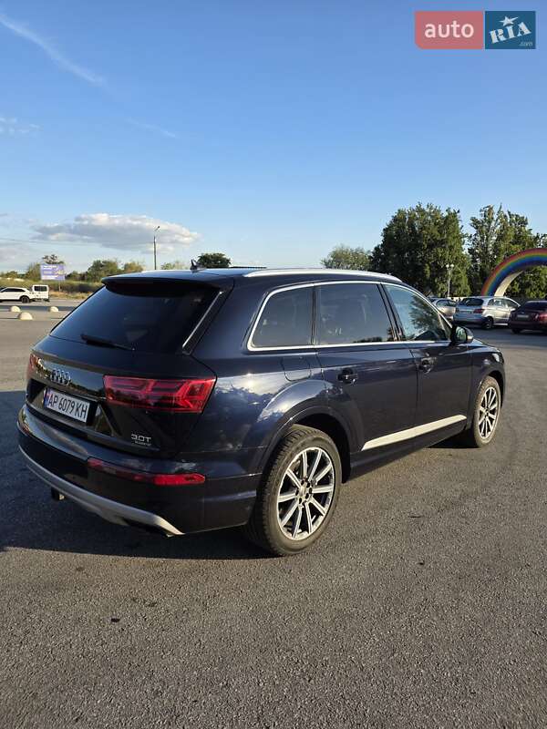 Внедорожник / Кроссовер Audi Q7 2017 в Запорожье