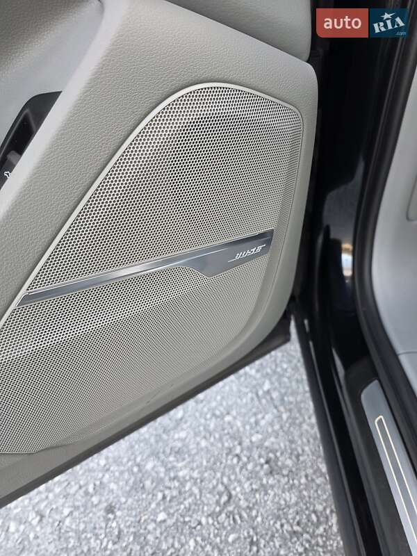 Внедорожник / Кроссовер Audi Q7 2017 в Запорожье