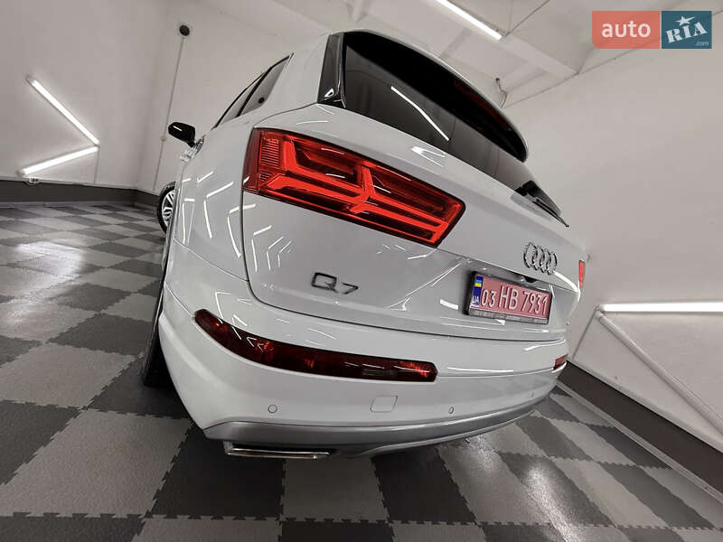 Внедорожник / Кроссовер Audi Q7 2018 в Трускавце