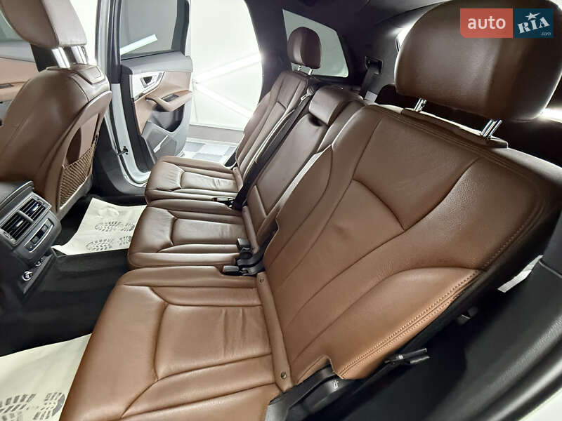 Внедорожник / Кроссовер Audi Q7 2018 в Трускавце