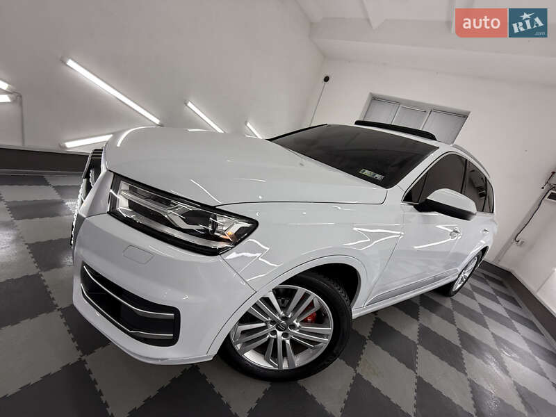 Внедорожник / Кроссовер Audi Q7 2018 в Трускавце