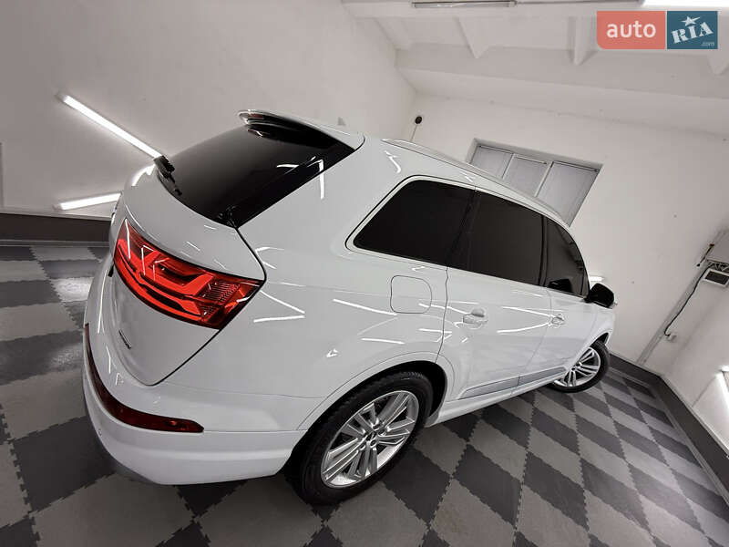 Внедорожник / Кроссовер Audi Q7 2018 в Трускавце