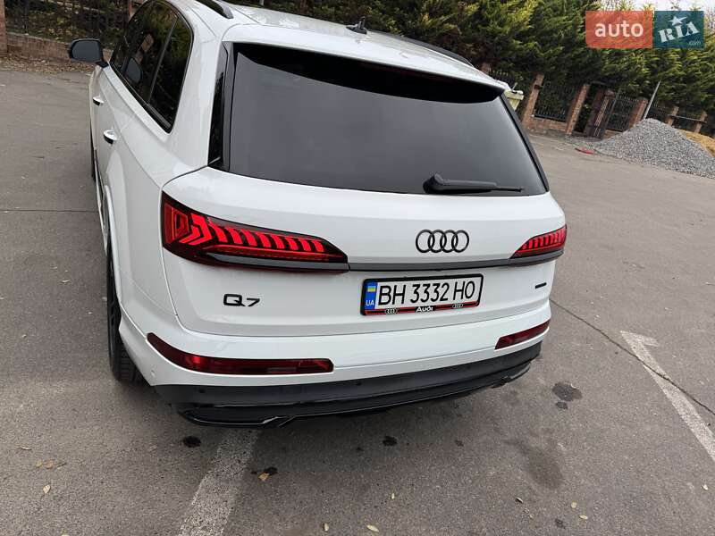 Позашляховик / Кросовер Audi Q7 2020 в Одесі