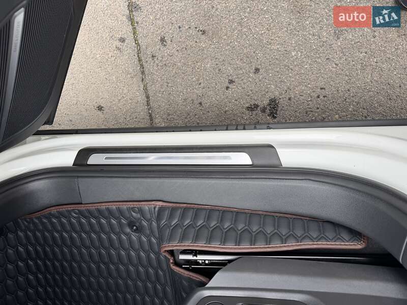 Позашляховик / Кросовер Audi Q7 2020 в Одесі