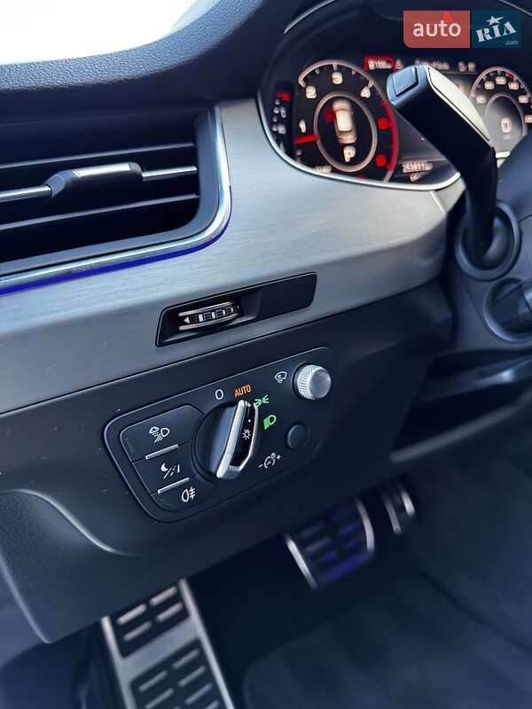 Внедорожник / Кроссовер Audi Q7 2017 в Виноградове