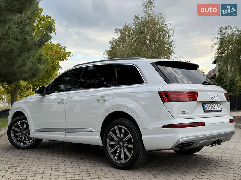 Позашляховик / Кросовер Audi Q7 2018 в Одесі