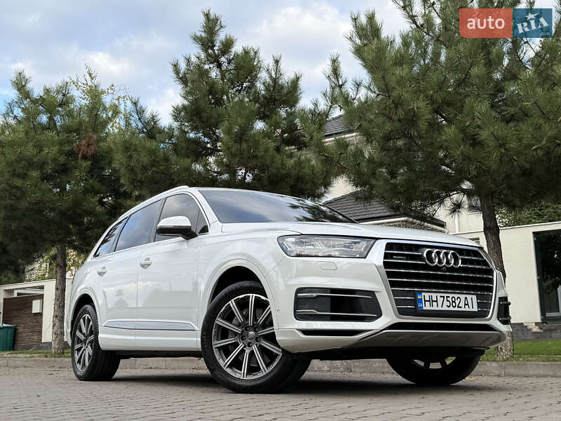 Позашляховик / Кросовер Audi Q7 2018 в Одесі