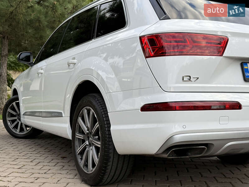 Позашляховик / Кросовер Audi Q7 2018 в Одесі