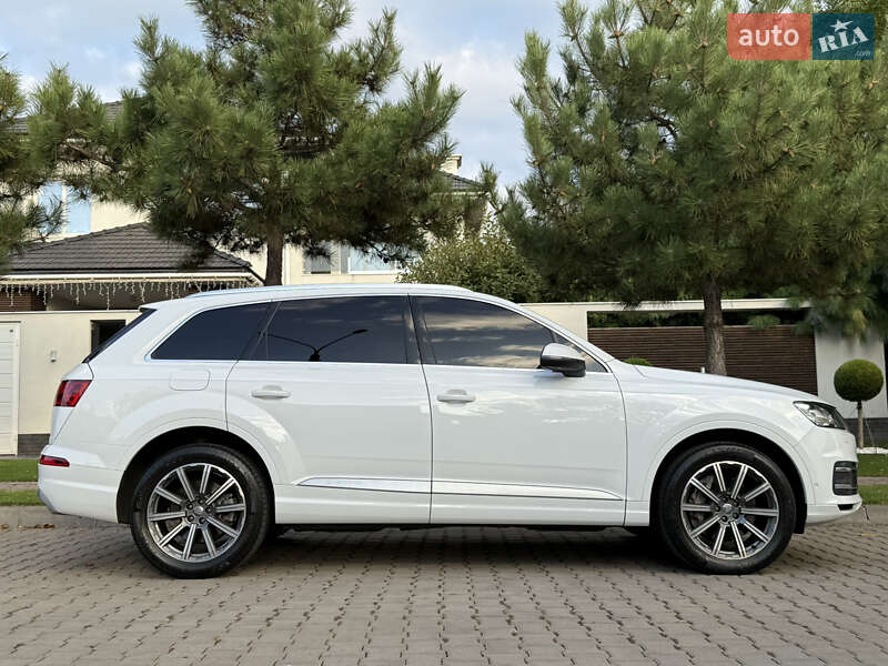 Позашляховик / Кросовер Audi Q7 2018 в Одесі
