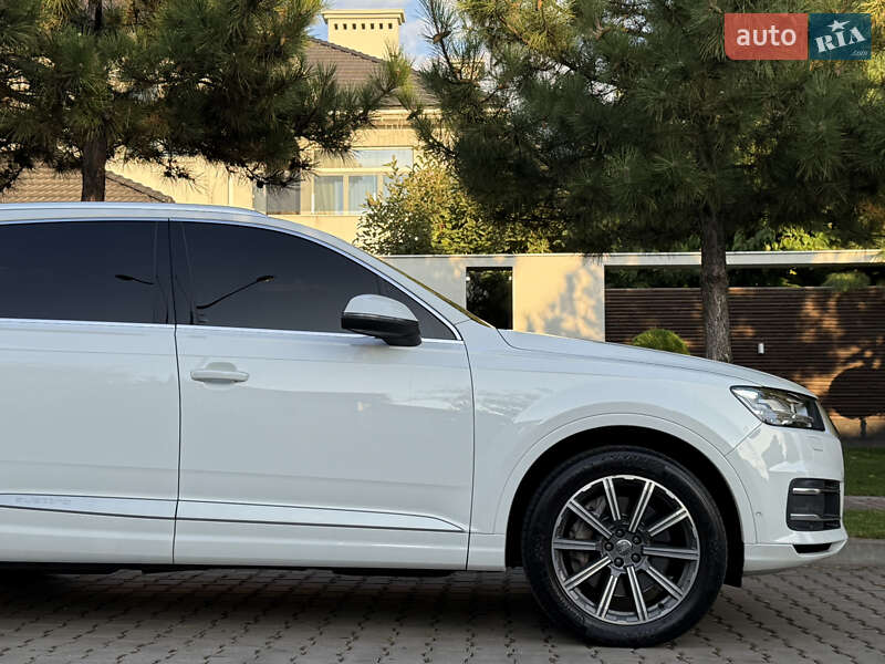 Позашляховик / Кросовер Audi Q7 2018 в Одесі