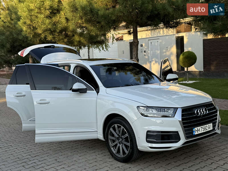 Позашляховик / Кросовер Audi Q7 2018 в Одесі