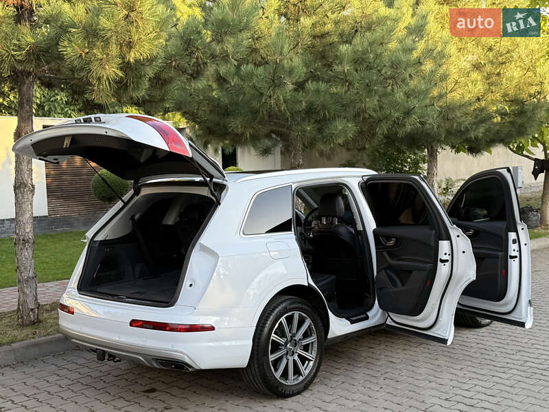 Позашляховик / Кросовер Audi Q7 2018 в Одесі