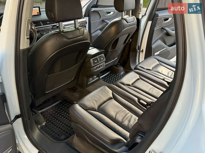 Позашляховик / Кросовер Audi Q7 2018 в Одесі