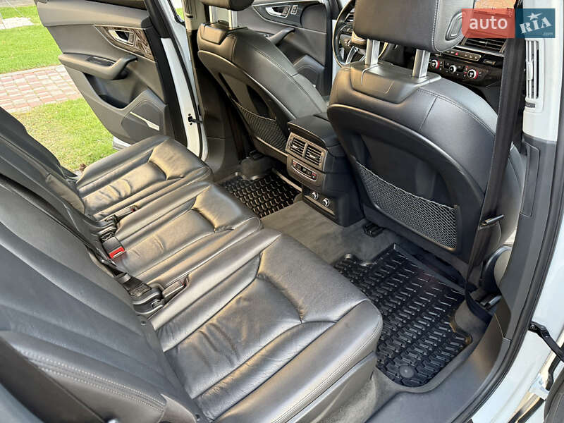 Позашляховик / Кросовер Audi Q7 2018 в Одесі