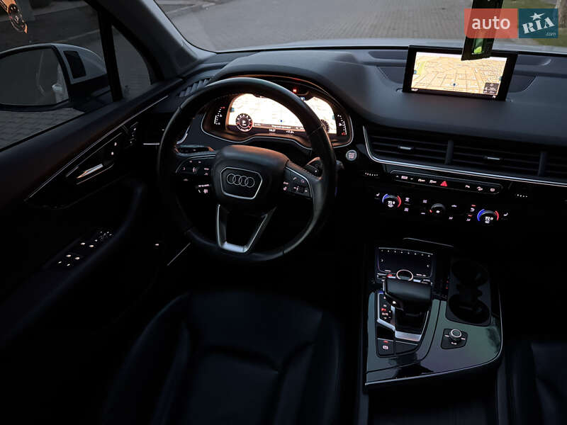 Позашляховик / Кросовер Audi Q7 2018 в Одесі