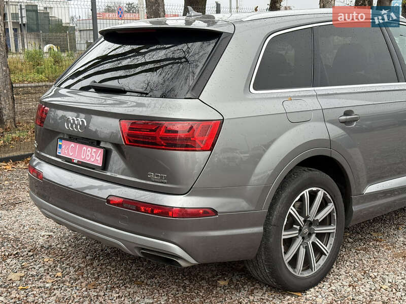 Позашляховик / Кросовер Audi Q7 2016 в Стрию