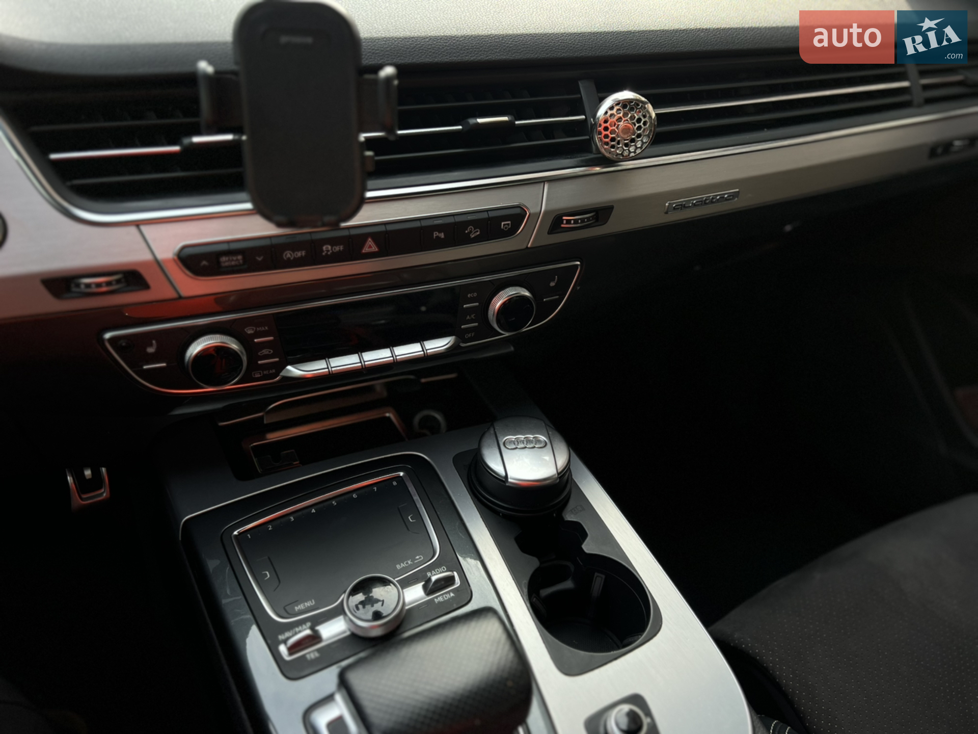 2017 Audi Q7 - мініатюра 13