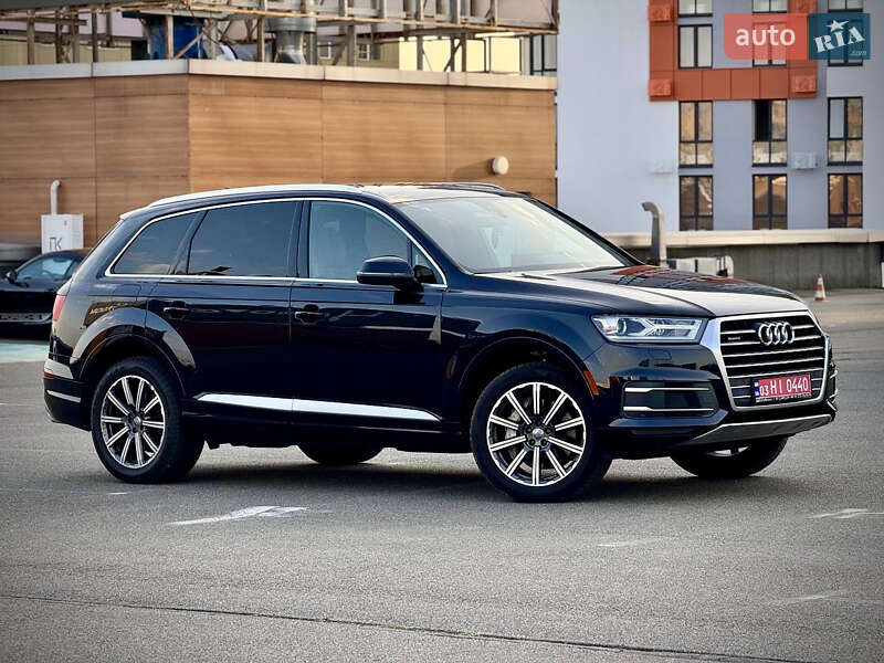 Внедорожник / Кроссовер Audi Q7 2018 в Киеве