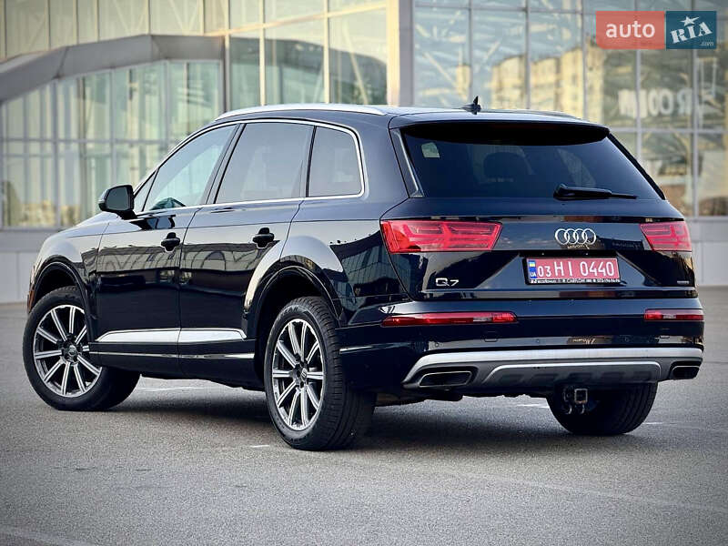 Внедорожник / Кроссовер Audi Q7 2018 в Киеве