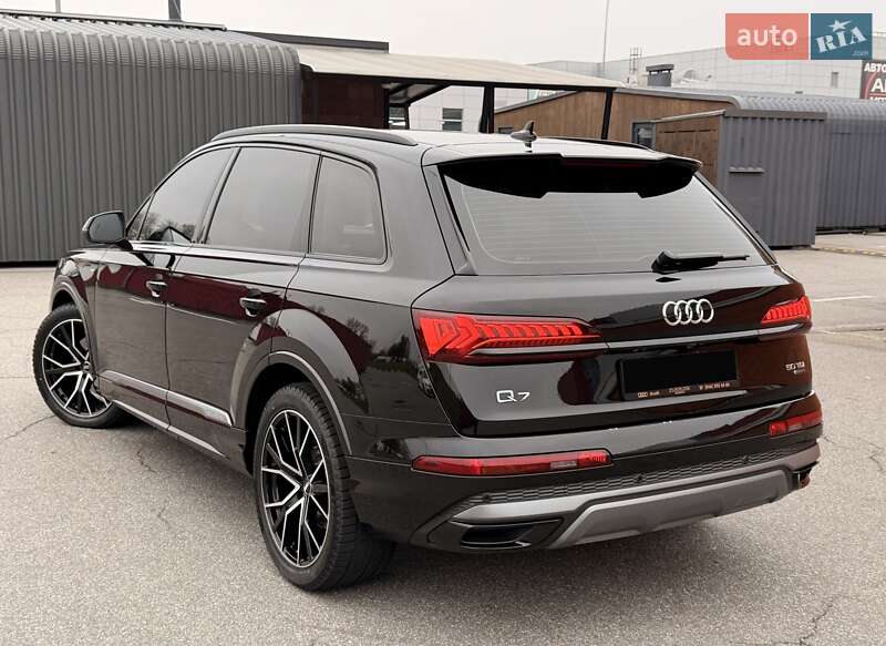 Позашляховик / Кросовер Audi Q7 2022 в Києві фото 12 Позашляховик / Кросовер Audi Q7 2022 в Києві