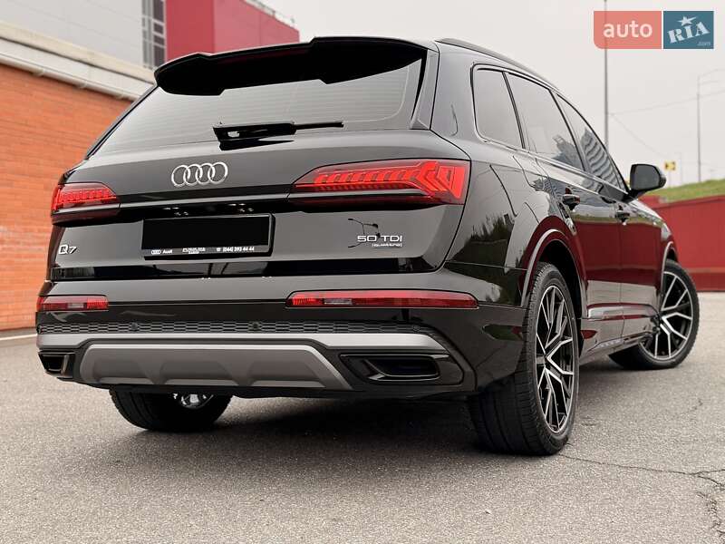 Позашляховик / Кросовер Audi Q7 2022 в Києві фото 24 Позашляховик / Кросовер Audi Q7 2022 в Києві