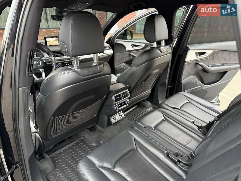 Внедорожник / Кроссовер Audi Q7 2016 в Киеве фото 110 Внедорожник / Кроссовер Audi Q7 2016 в Киеве