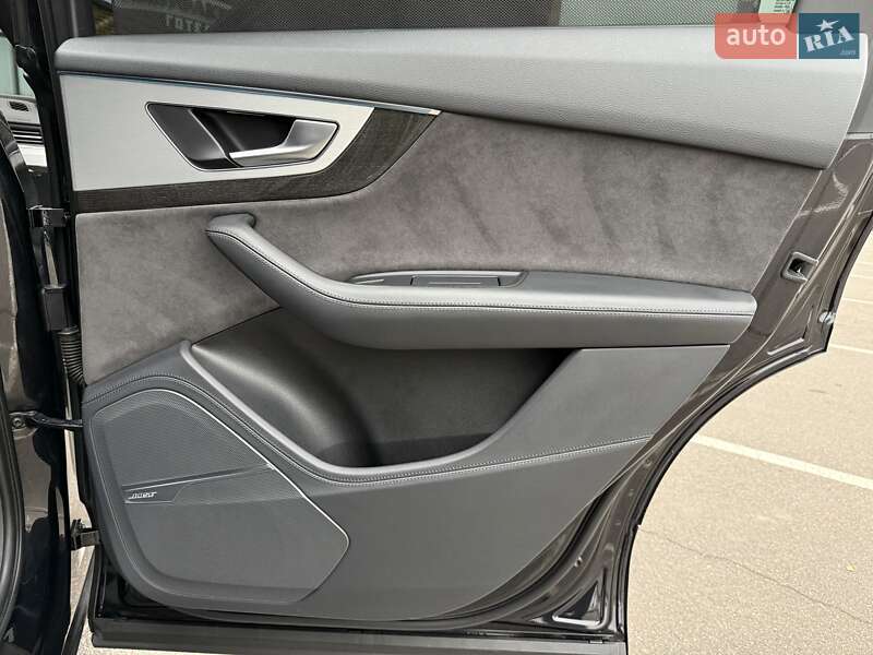 Внедорожник / Кроссовер Audi Q7 2016 в Киеве фото 125 Внедорожник / Кроссовер Audi Q7 2016 в Киеве