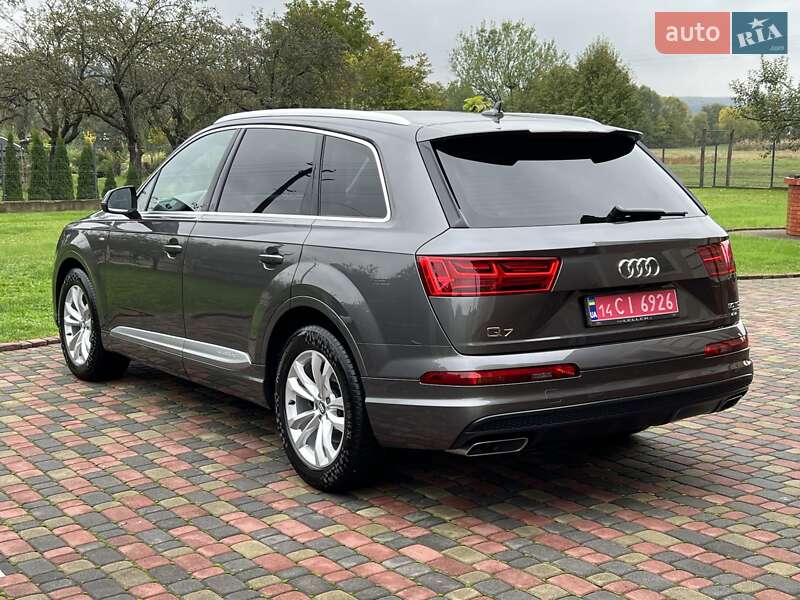 Внедорожник / Кроссовер Audi Q7 2019 в Коломые