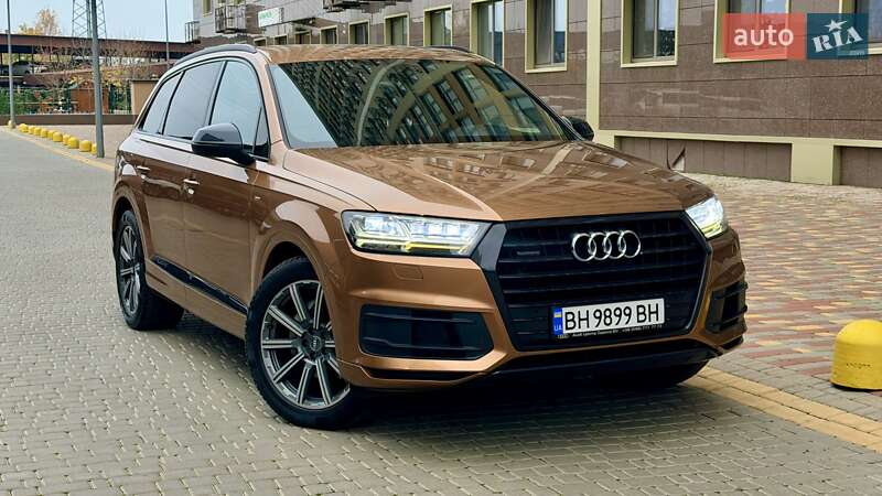 Внедорожник / Кроссовер Audi Q7 2017 в Одессе