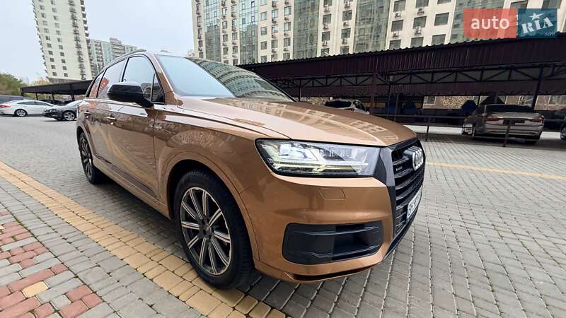 Внедорожник / Кроссовер Audi Q7 2017 в Одессе