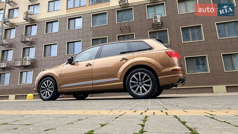Внедорожник / Кроссовер Audi Q7 2017 в Одессе