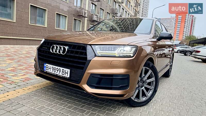 Внедорожник / Кроссовер Audi Q7 2017 в Одессе