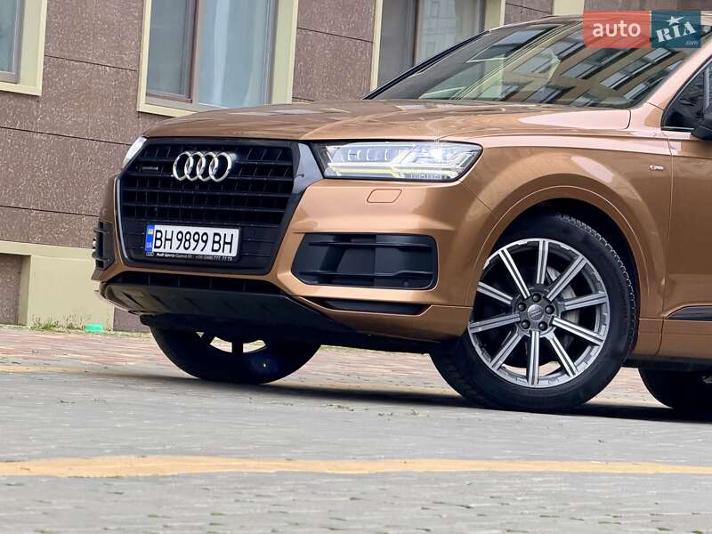 Внедорожник / Кроссовер Audi Q7 2017 в Одессе