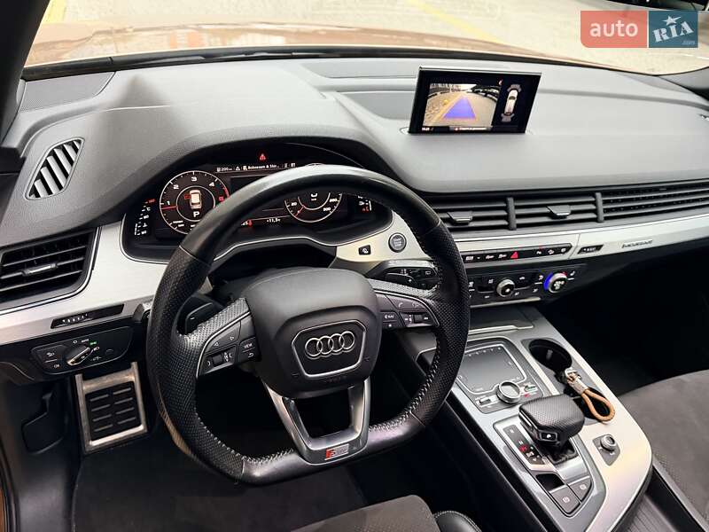 Внедорожник / Кроссовер Audi Q7 2017 в Одессе