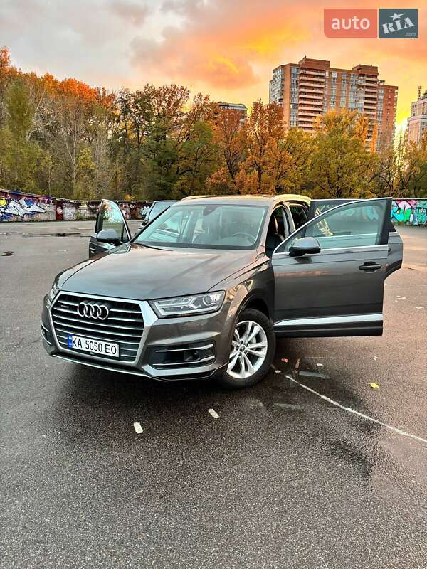 Позашляховик / Кросовер Audi Q7 2018 в Києві