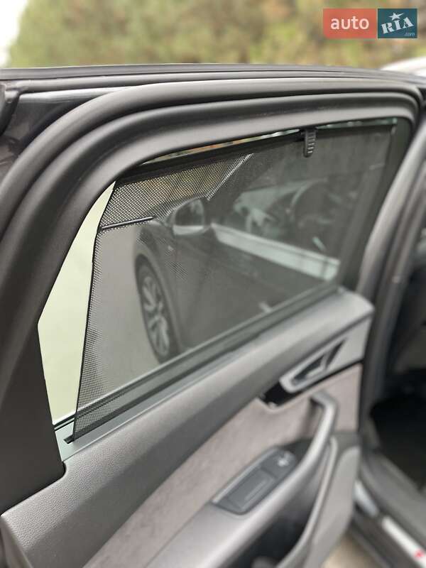 Позашляховик / Кросовер Audi Q7 2016 в Дніпрі фото 17 Позашляховик / Кросовер Audi Q7 2016 в Дніпрі