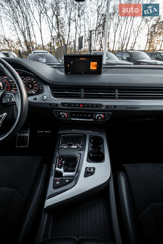 Позашляховик / Кросовер Audi Q7 2017 в Львові фото 24 Позашляховик / Кросовер Audi Q7 2017 в Львові