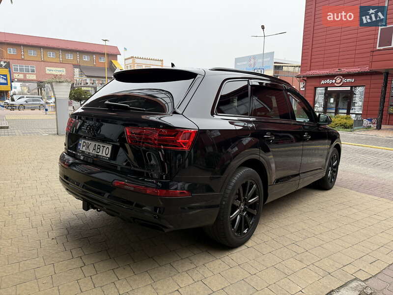 Позашляховик / Кросовер Audi Q7 2018 в Львові