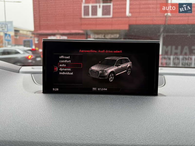 Позашляховик / Кросовер Audi Q7 2018 в Львові