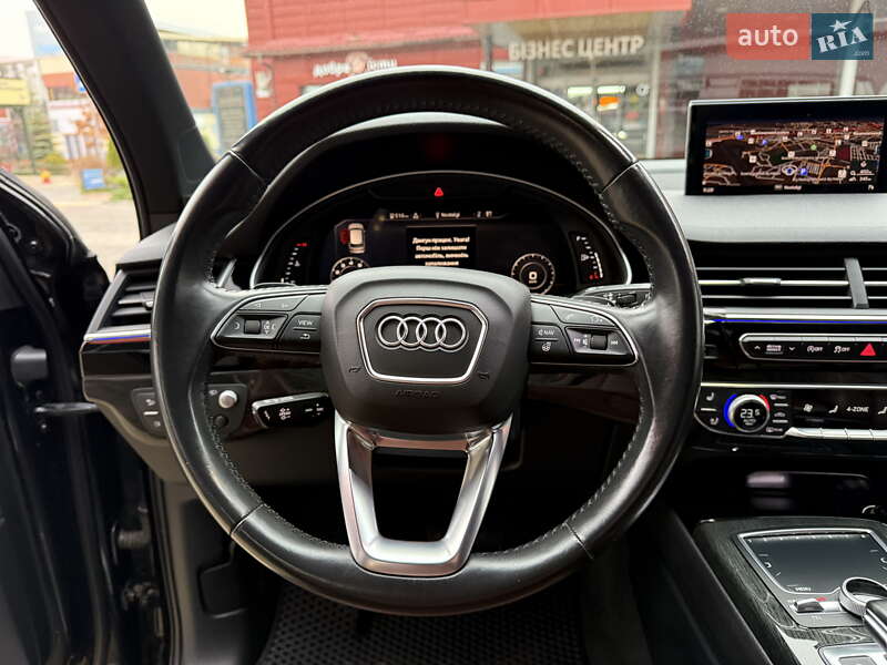 Позашляховик / Кросовер Audi Q7 2018 в Львові