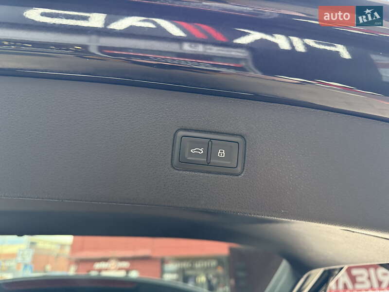 Позашляховик / Кросовер Audi Q7 2018 в Львові