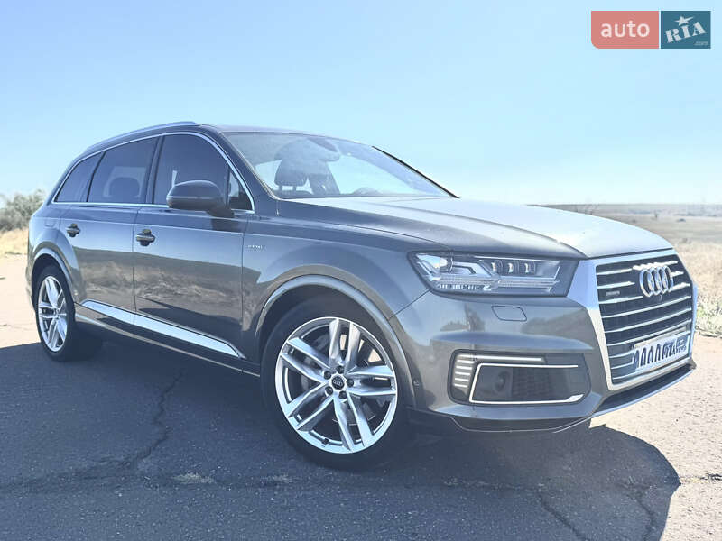 Audi Q7 2016