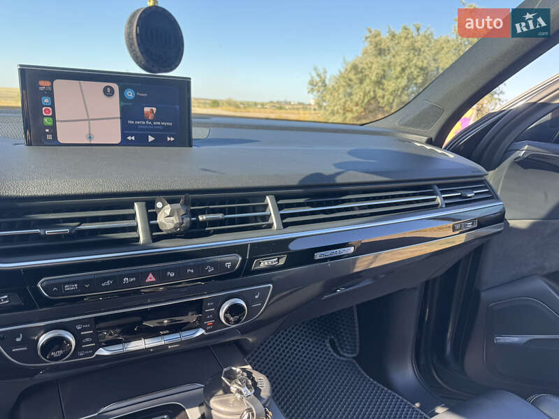 Позашляховик / Кросовер Audi Q7 2016 в Львові