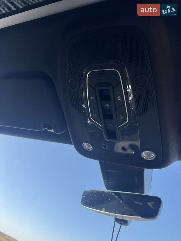 Позашляховик / Кросовер Audi Q7 2016 в Львові